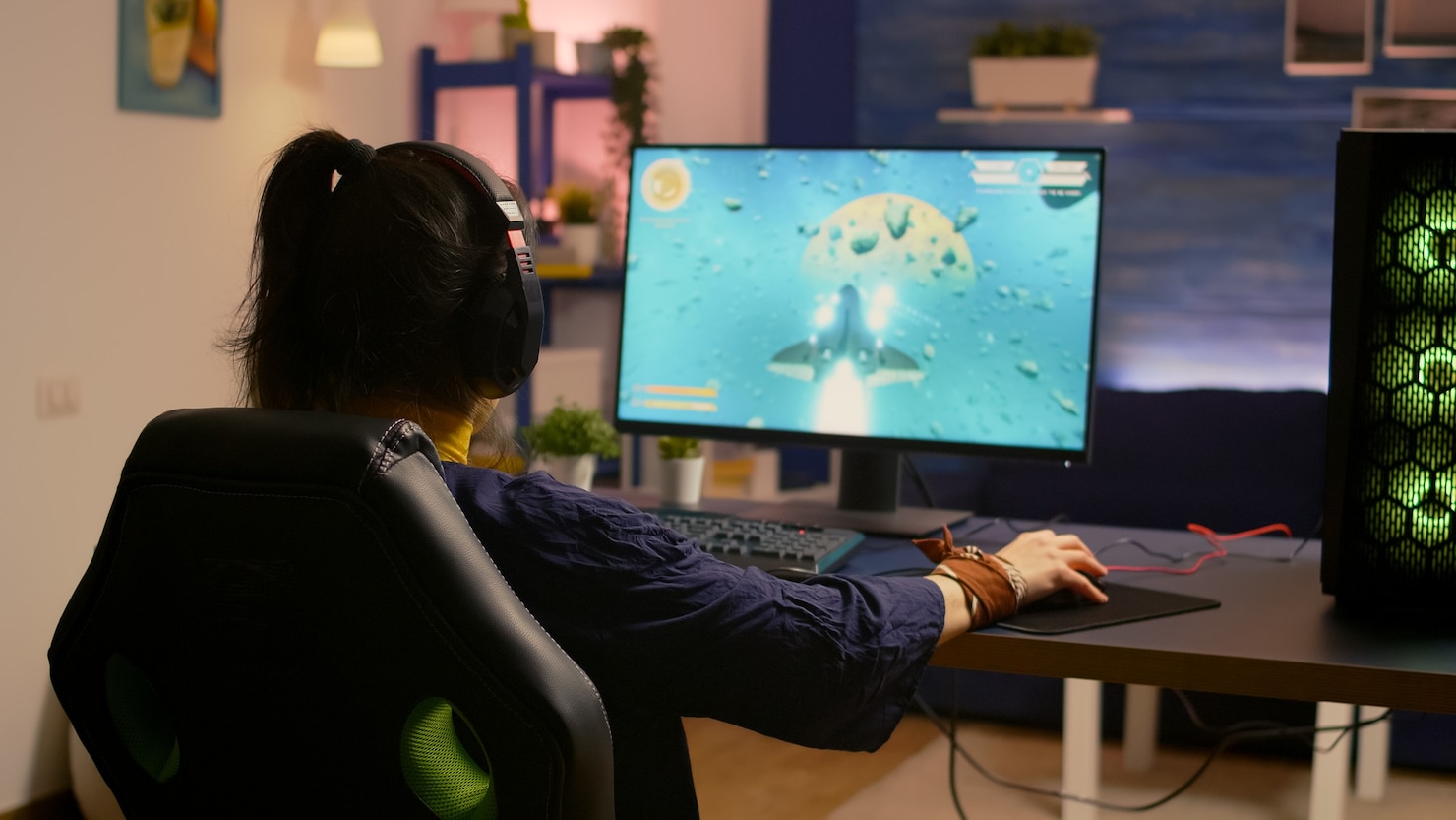 Finding games